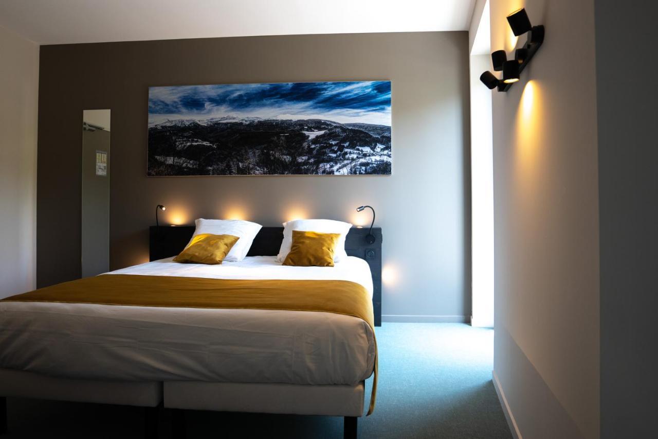 Le Geneve Hotel La Bourboule Buitenkant foto