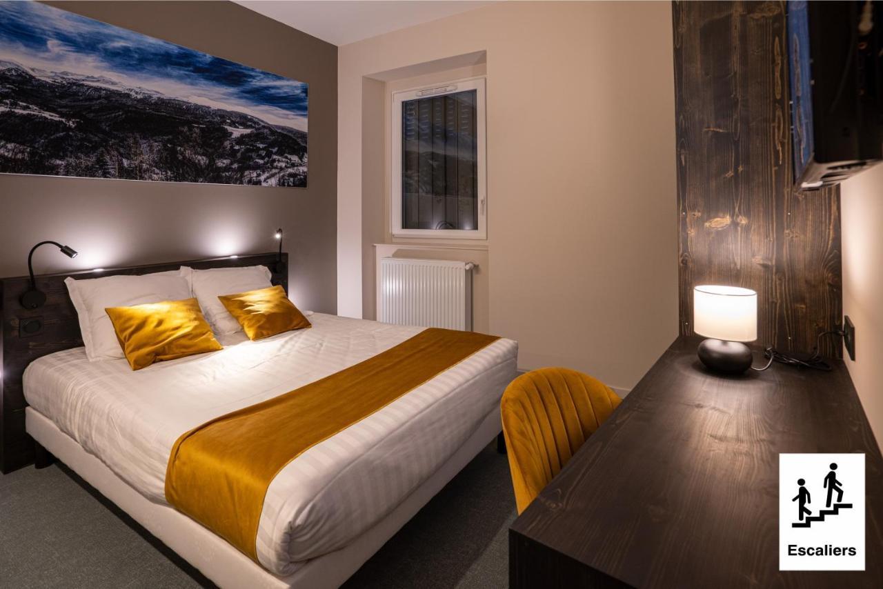 Le Geneve Hotel La Bourboule Buitenkant foto