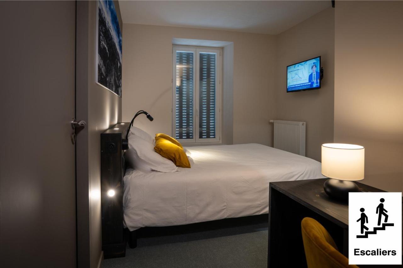 Le Geneve Hotel La Bourboule Buitenkant foto